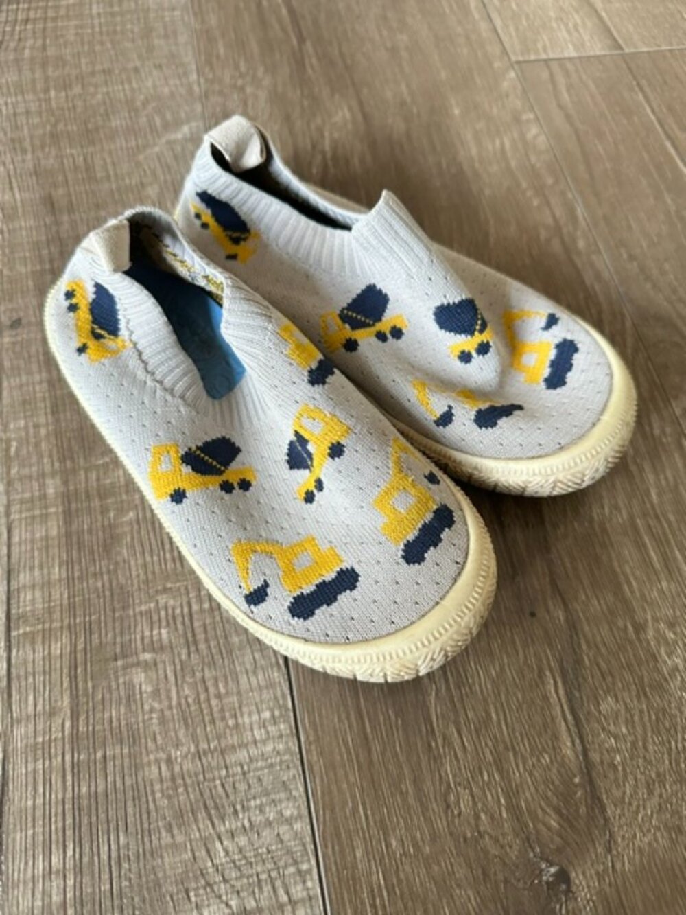 Jan and Juls slip on shoes size 11 childrens
